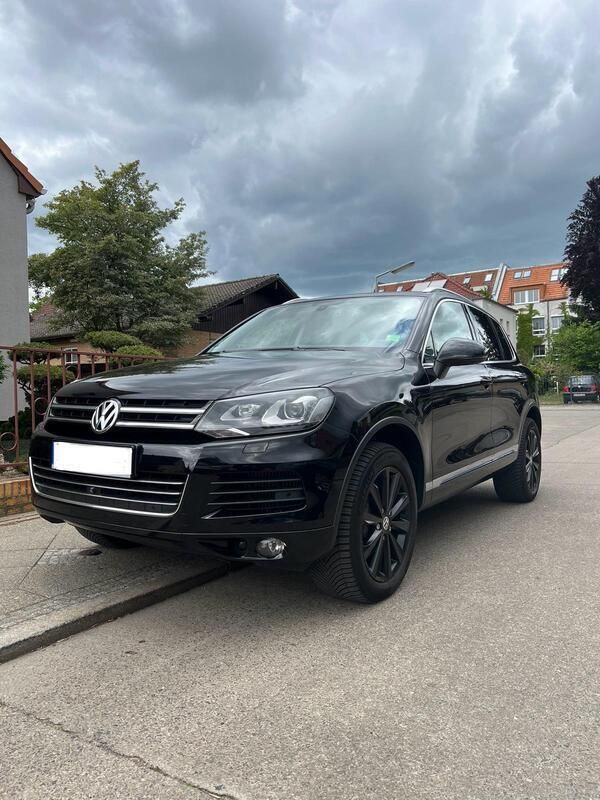 Schwarz Gebraucht 2011 VW Touareg SUV | 13.500 € (Guter Preis) - Bild 1/4