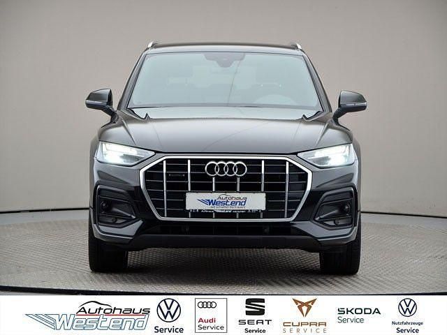 Mythosschwarz (metallic) Gebraucht 2022 Audi Q5 Sportback Advanced Plus SUV | 41.960 € (Fairer Preis) - Bild 1/4