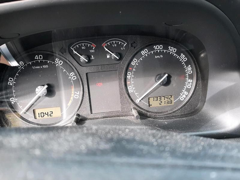 Gebraucht Skoda Octavia 101 PS (74 kW) 2003 Blau Limousine