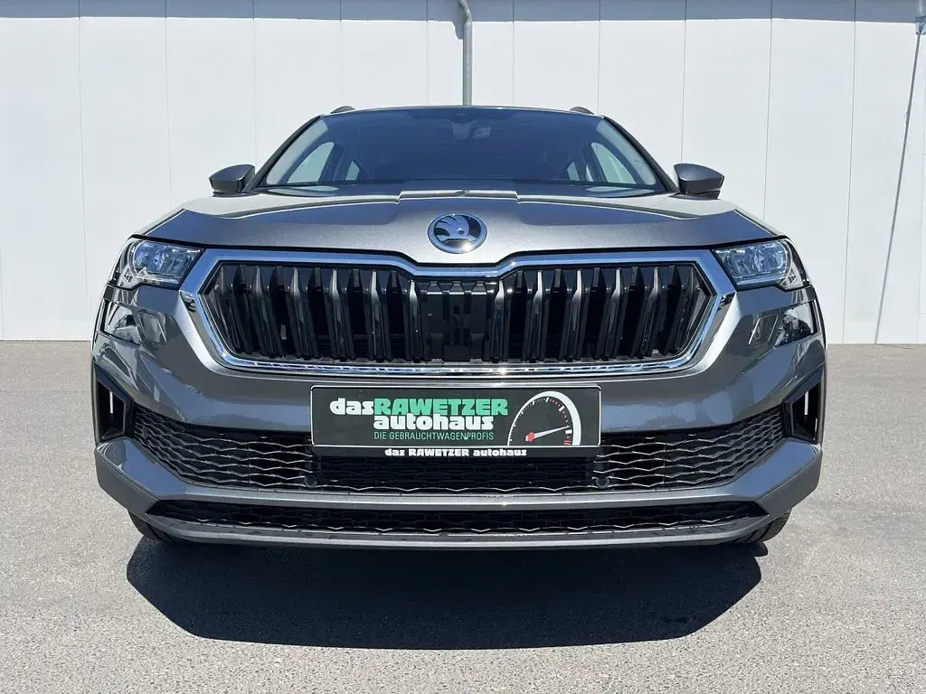 Gebraucht Skoda Karoq Tour 150 PS (110 kW) 2023 Grau SUV