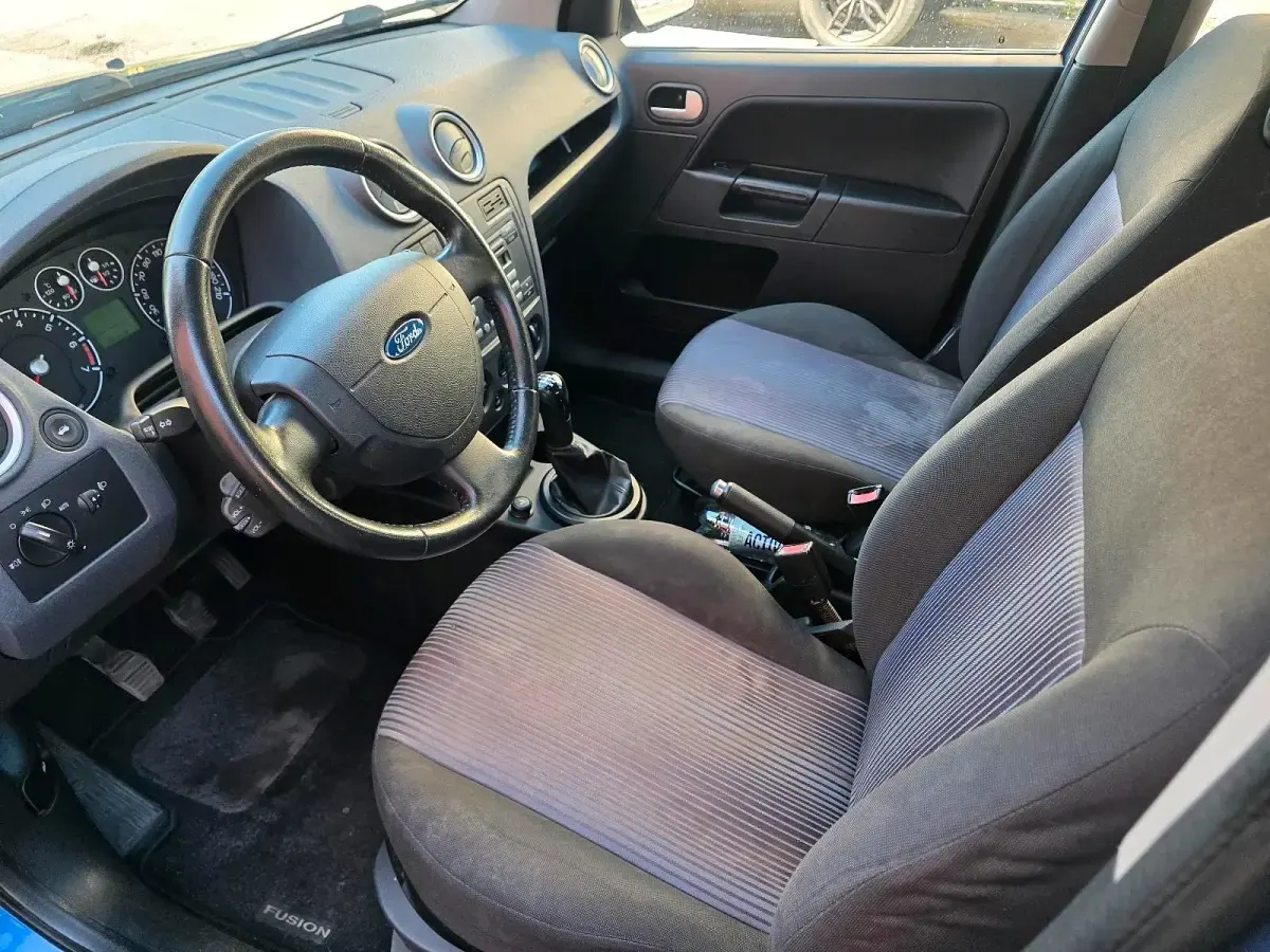 Gebraucht Ford Fusion 80 PS (58 kW) 2007 Blau Kleinwagen