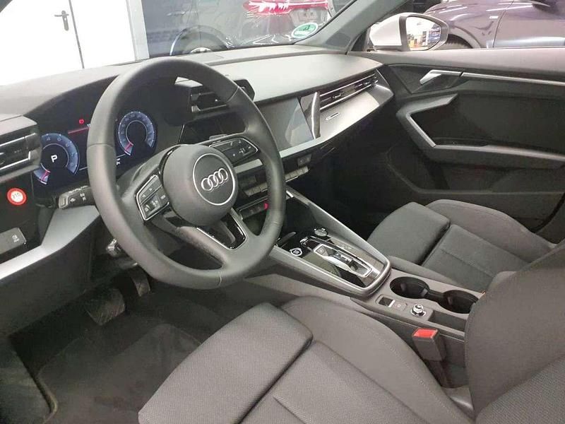 Gebraucht Audi A3 Advanced 116 PS (85 kW) 2025 Weiß Limousine