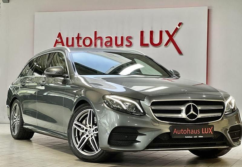 Grau Gebraucht 2018 Mercedes E350 AMG line Limousine | 29.990 € (Superpreis) - Bild 1/4