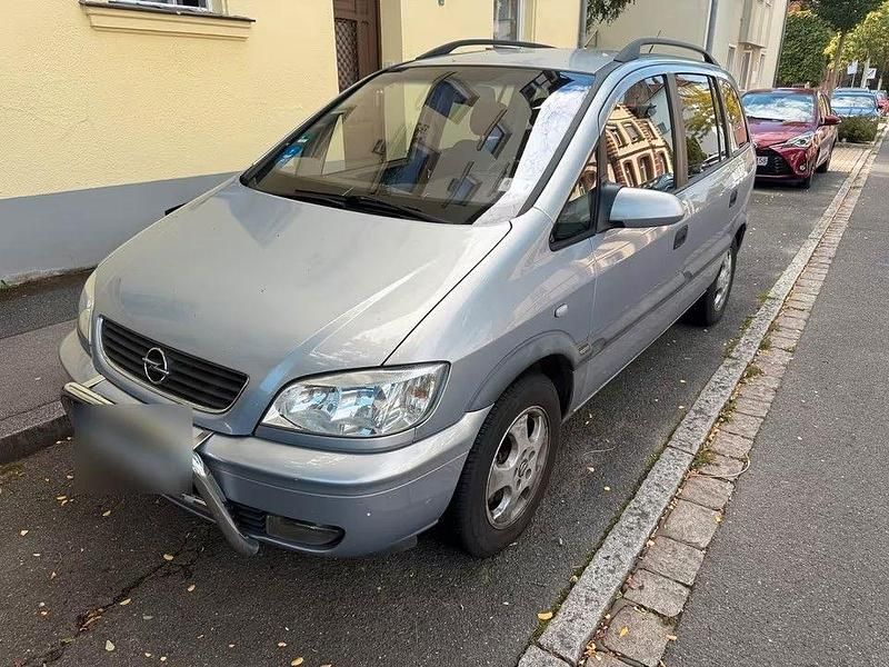 Silber Gebraucht 2002 Opel Zafira Van / Kleinbus | 1.950 € (Fairer Preis) - Bild 1/4