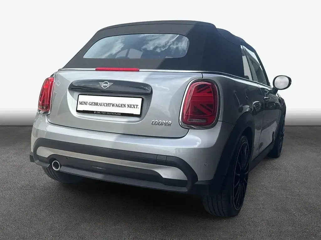 Gebraucht Mini Cooper Cabriolet Essential 136 PS (100 kW) 2023 Melting silver metallic Cabrio