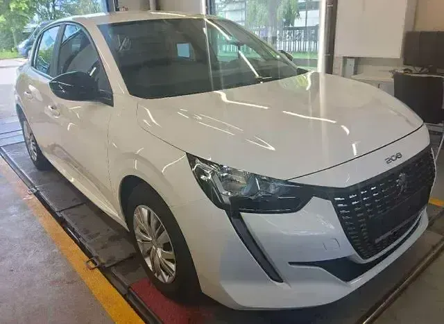 Gebraucht Peugeot 208 Active 75 PS (55 kW) 2022 Weiß Kleinwagen