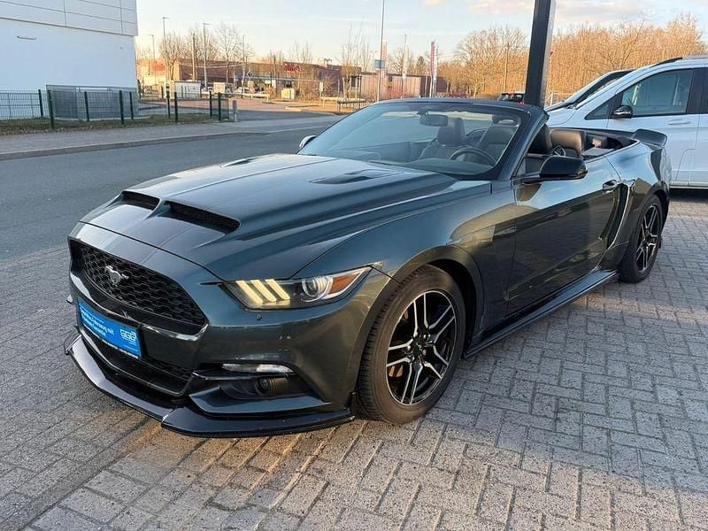 Gebraucht Ford Mustang Premium 317 PS (233 kW) 2015 Grün Cabrio
