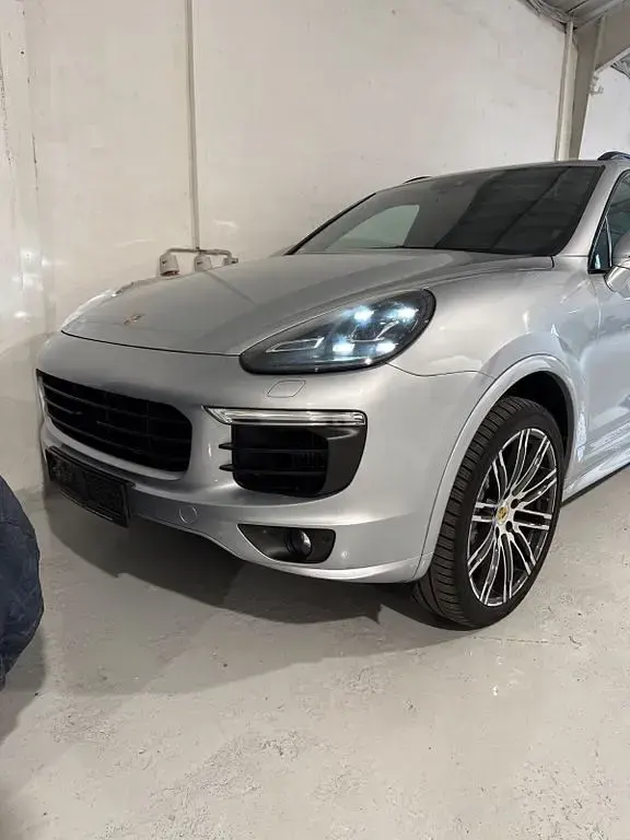 Usata Porsche Cayenne S 385 CV (283 kW) 2016 Argento SUV