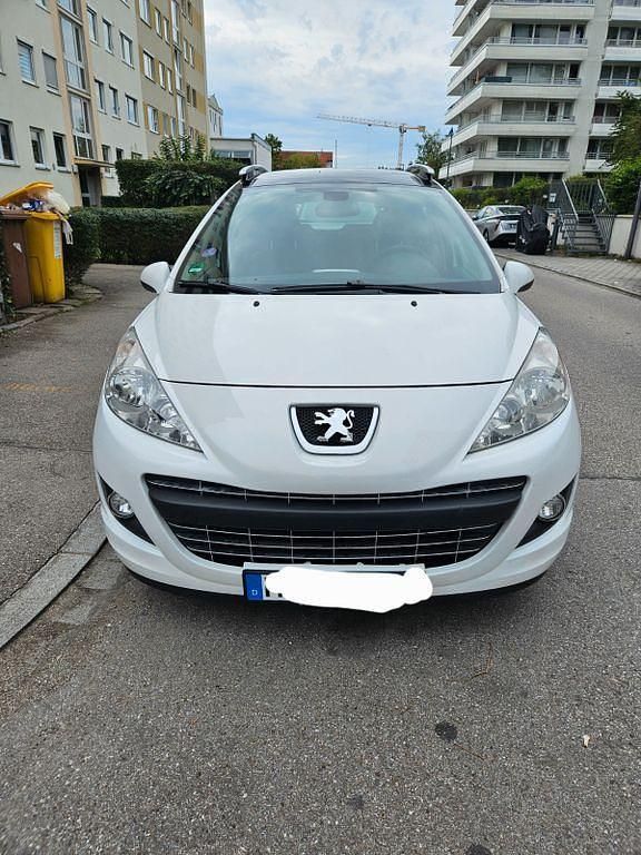Weiß Gebraucht 2012 Peugeot 207 Premium Kombi | 3.000 € (Fairer Preis) - Bild 1/4