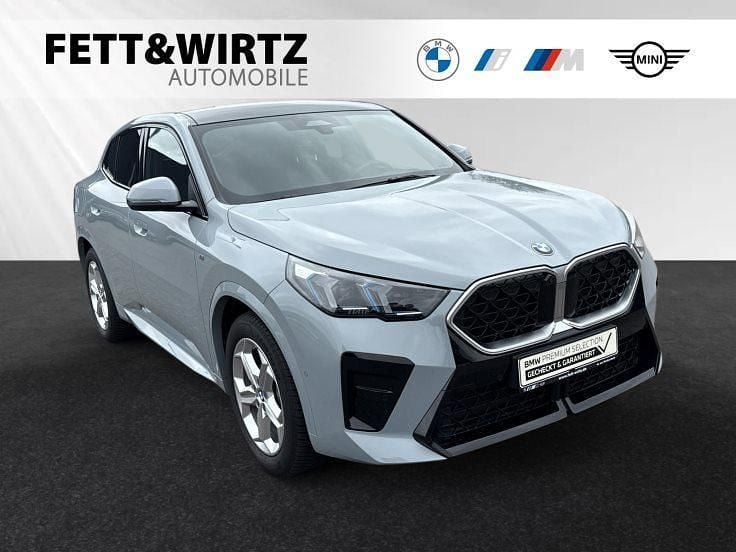 Brooklyn grau metallic Gebraucht 2024 BMW X2 M Sport SUV | 43.390 € (Fairer Preis) - Bild 1/3