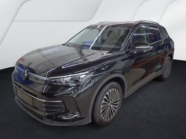 Schwarz (grenadillschwarz metallic) Gebraucht 2025 VW Tiguan Goal SUV | 37.791 € (Superpreis) - Bild 1/2
