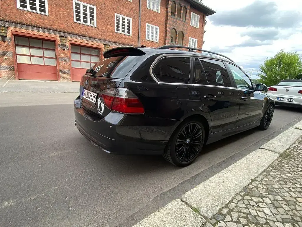 Gebraucht BMW 330 231 PS (169 kW) 2006 Schwarz Kombi