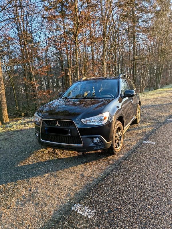 Schwarz Gebraucht 2010 Mitsubishi ASX SUV | 4.900 € (Etwas zu teuer) - Bild 1/4