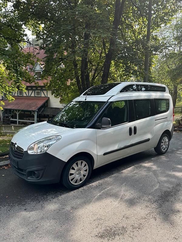 Gebraucht Opel Combo 136 PS (100 kW) 2016 Weiß Van / Kleinbus
