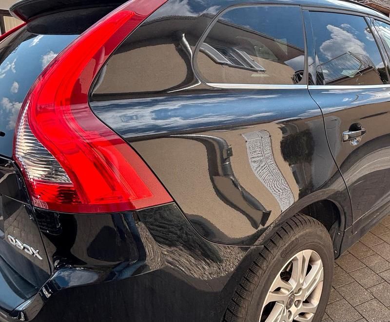 Gebraucht Volvo XC60 220 PS (161 kW) 2017 Schwarz SUV