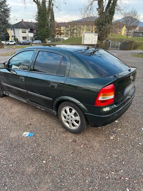 Gebraucht Opel Astra 75 PS (55 kW) 2002 Grün Kleinwagen