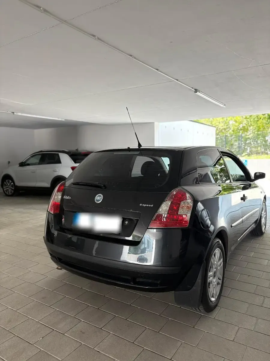 Gebraucht Fiat Stilo 95 PS (69 kW) 2005 Schwarz Kleinwagen