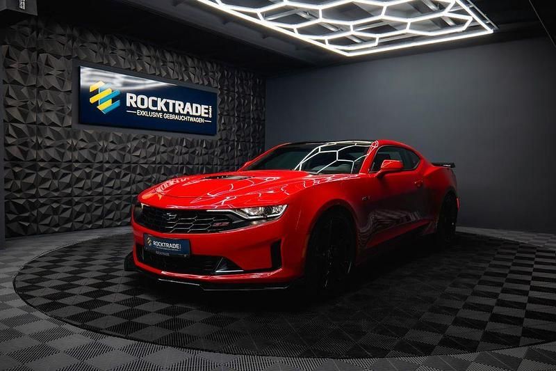 Rot Gebraucht 2021 Chevrolet Camaro SS LT Coupé | 39.990 € (Fairer Preis) - Bild 1/4