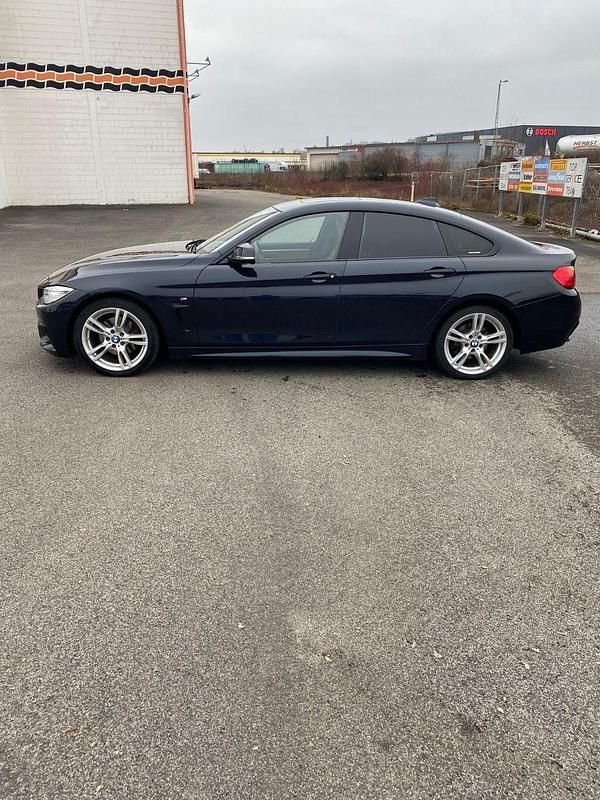 Gebraucht BMW 420 M Sport 190 PS (139 kW) 2015 Schwarz Kleinwagen