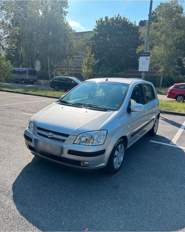 Grau Gebraucht 2006 Hyundai Getz Kleinwagen | 2.550 € - Bild 1/4