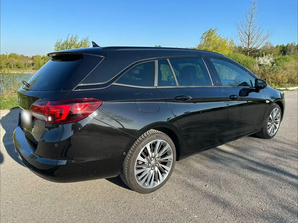 Gebraucht Opel Astra Ultimate 145 PS (106 kW) 2021 Schwarz Kombi