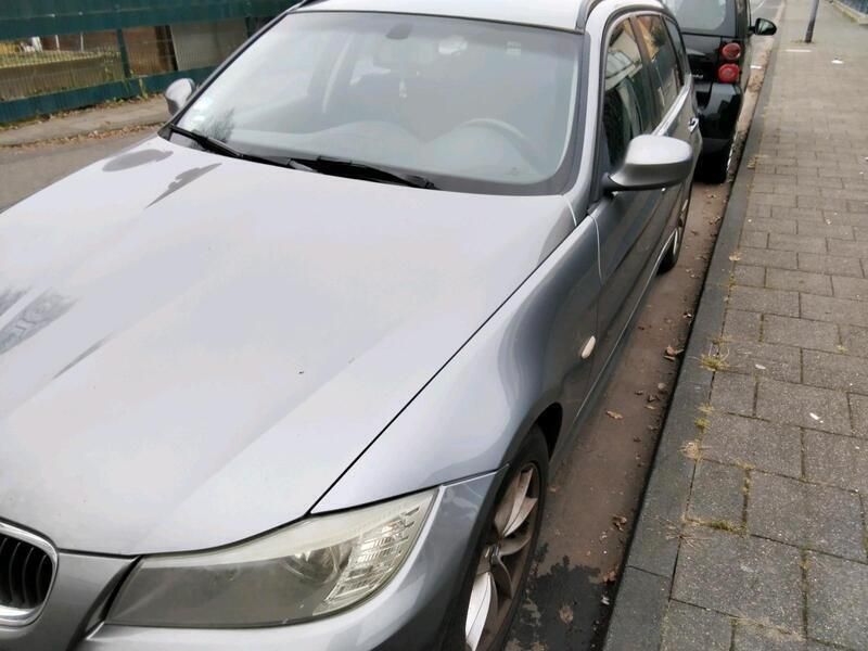 Grau Gebraucht 2011 BMW 316 Kombi | 3.000 € (Teuer) - Bild 1/4