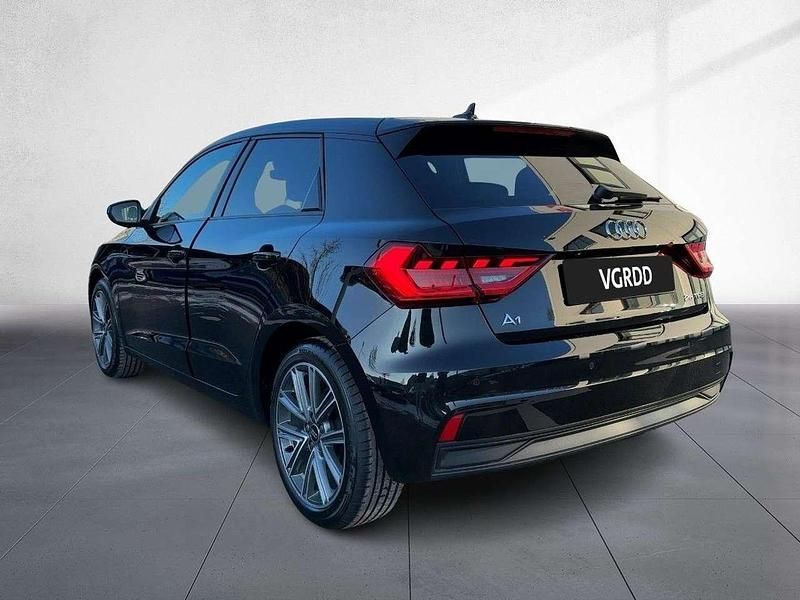 Neu Audi A1 95 PS (69 kW) 2025 Mythosschwarz metallic Kleinwagen