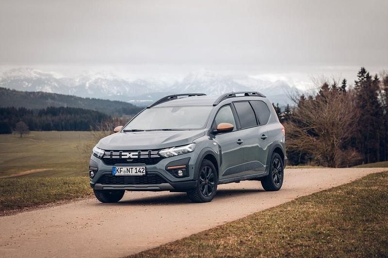 Gebraucht Dacia Jogger Extreme 110 PS (80 kW) 2023 Grau Van / Kleinbus