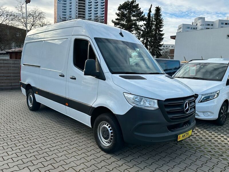 Arktikweiss Gebraucht 2020 Mercedes Sprinter Van | 19.900 € (Guter Preis) - Bild 1/4
