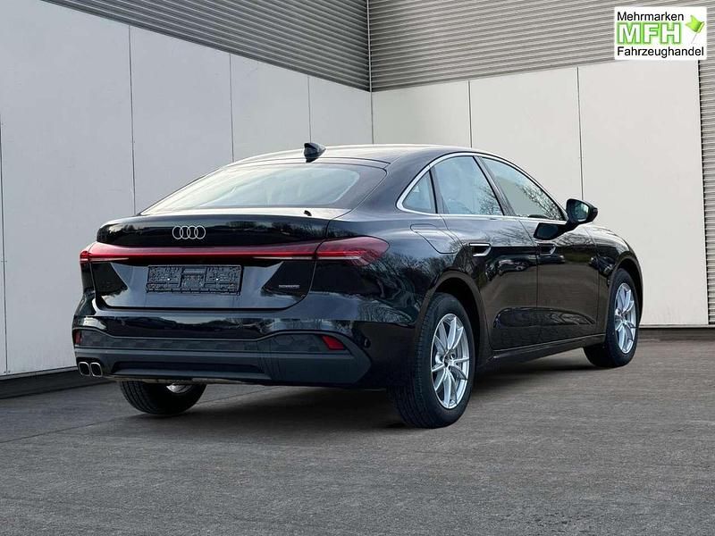 Neu Audi A5 Basis 204 PS (150 kW) 2025 Mythosschwarz metallic Coupé