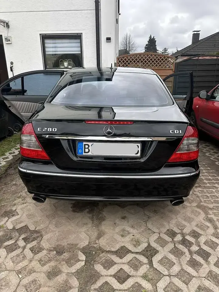 Gebraucht Mercedes E280 Avantgarde 190 PS (139 kW) 2009 Kombi