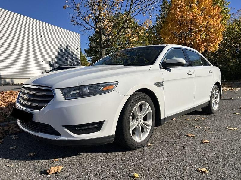 Gebraucht Ford Taurus SEL 291 PS (214 kW) 2015 Weiß Limousine