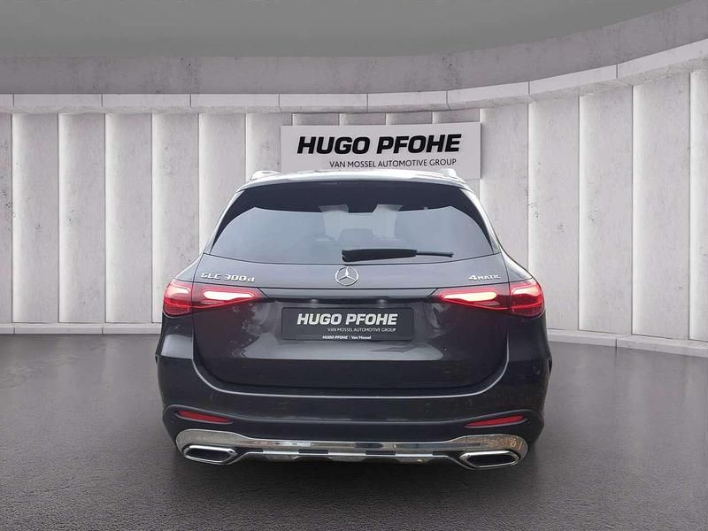 Gebraucht Mercedes GLC300 AMG line 269 PS (197 kW) 2025 Grafitgrau SUV
