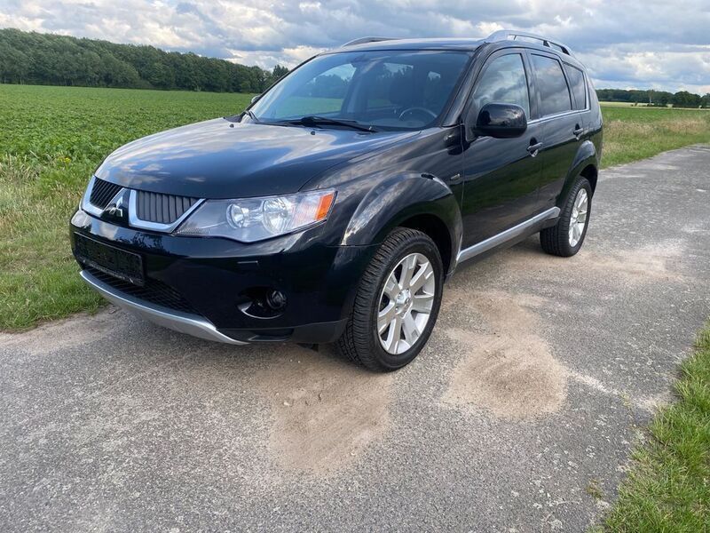 Schwarz Gebraucht 2008 Mitsubishi Outlander Invite SUV | 6.999 € (Etwas zu teuer) - Bild 1/4