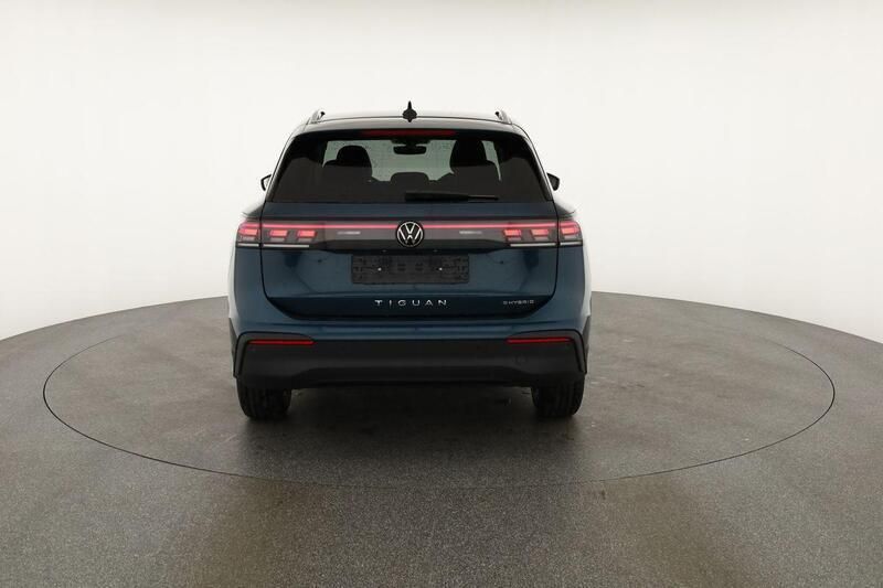 Nightshade blue metallic Neu 2025 VW Tiguan Life SUV | 48.475 € (Superpreis) - Bild 1/4