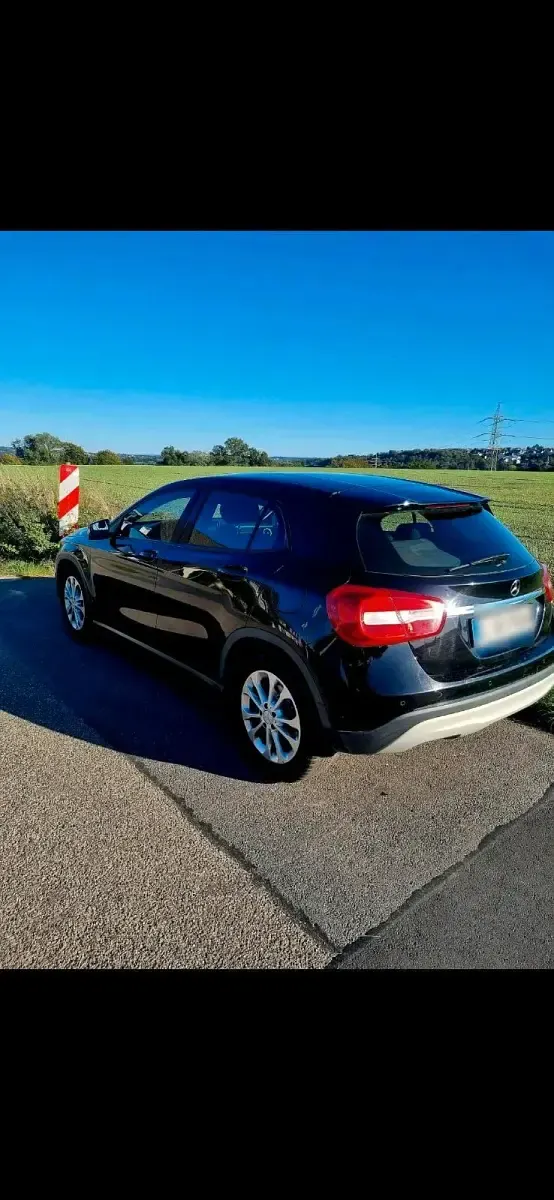 Gebraucht Mercedes GLA200 136 PS (100 kW) 2014 Schwarz SUV