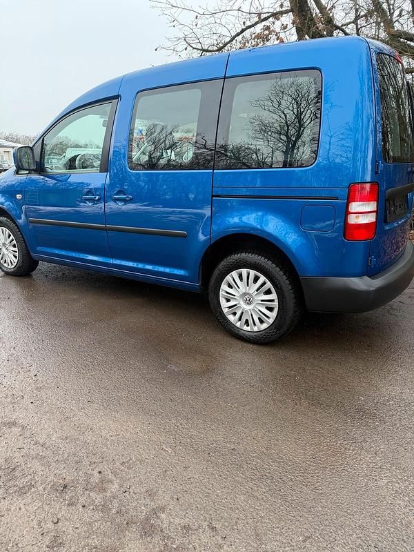 Gebraucht VW Caddy 75 PS (55 kW) 2014 Blau Van / Kleinbus