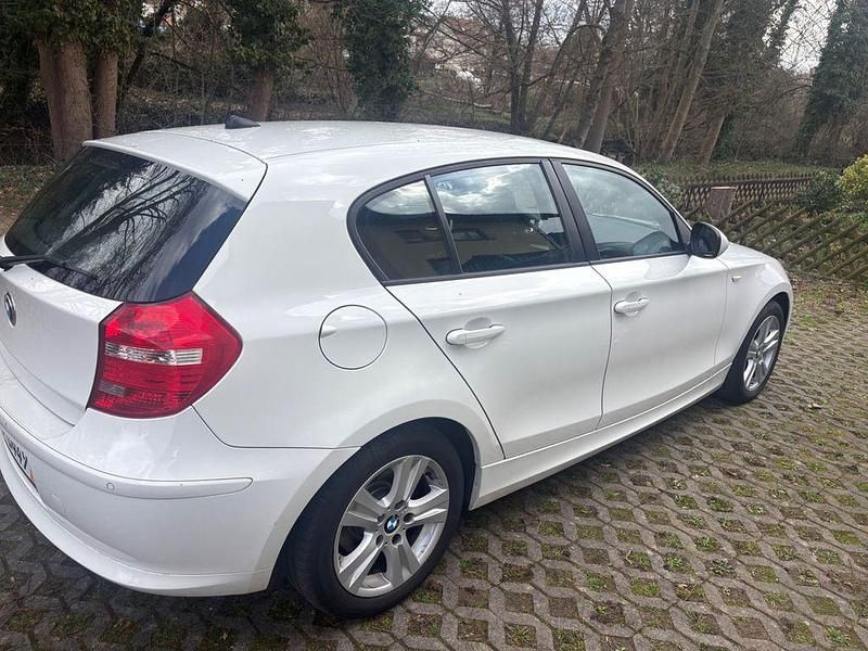 Second-hand BMW 116 122 CP (89 kW) 2011 Alb Hatchback