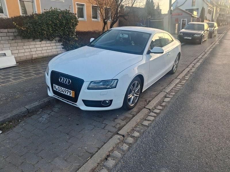Gebraucht Audi A5 Sport 180 PS (132 kW) 2010 Weiß Coupé