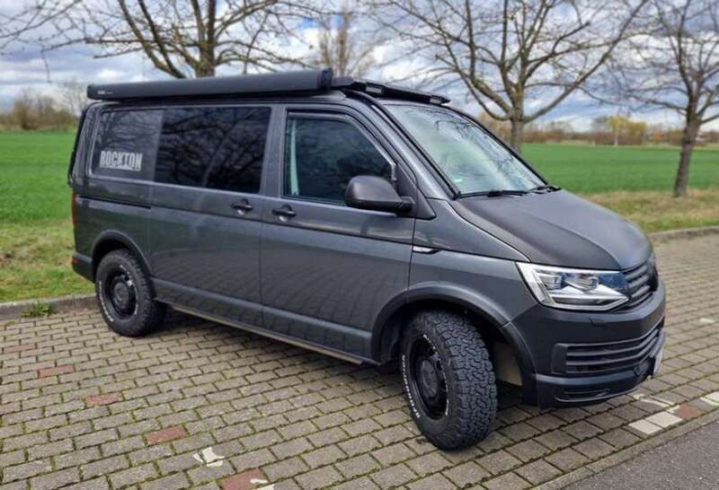 Grau Gebraucht 2016 VW T6 Van | 50.000 € - Bild 1/4