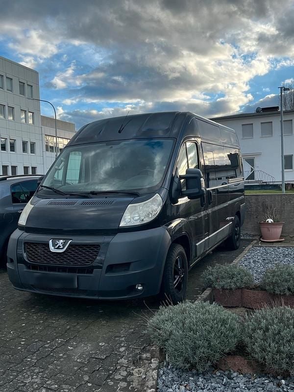 Gebraucht Peugeot Boxer 131 PS (96 kW) 2013 Grau Van