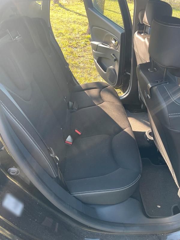 Gebraucht Renault Clio IV 120 PS (88 kW) 2014 Schwarz Limousine