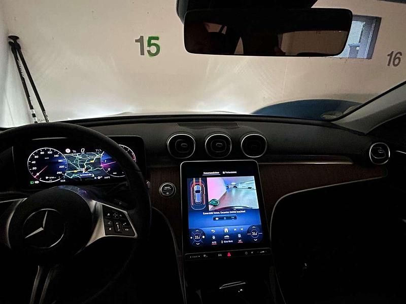 Gebraucht Mercedes C220 Advanced 200 PS (147 kW) 2022 Grau Kombi