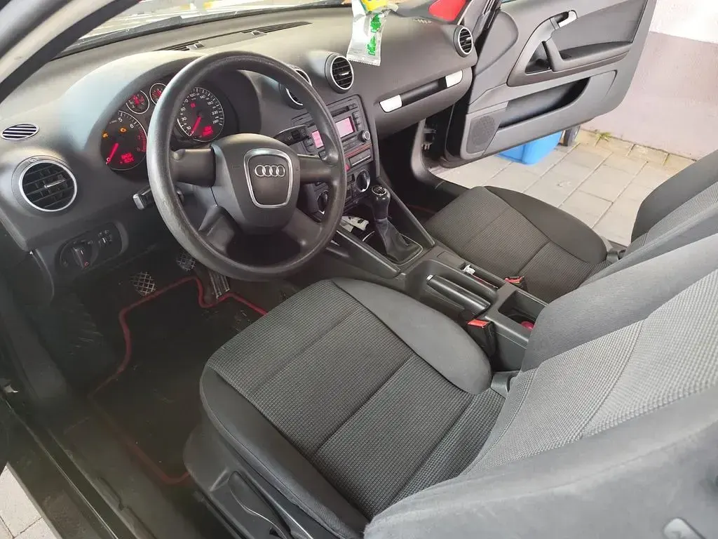 Gebraucht Audi A3 Ambiente 102 PS (75 kW) 2007 Schwarz Kleinwagen