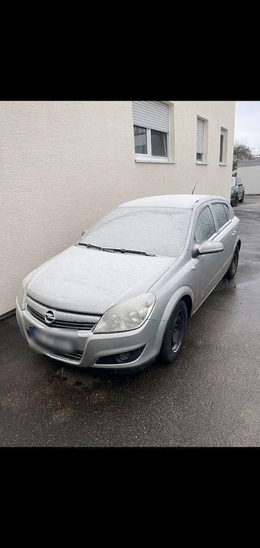 Silber Gebraucht 2008 Opel Astra Catch Me Limousine | 1.450 € (Superpreis) - Bild 1/4