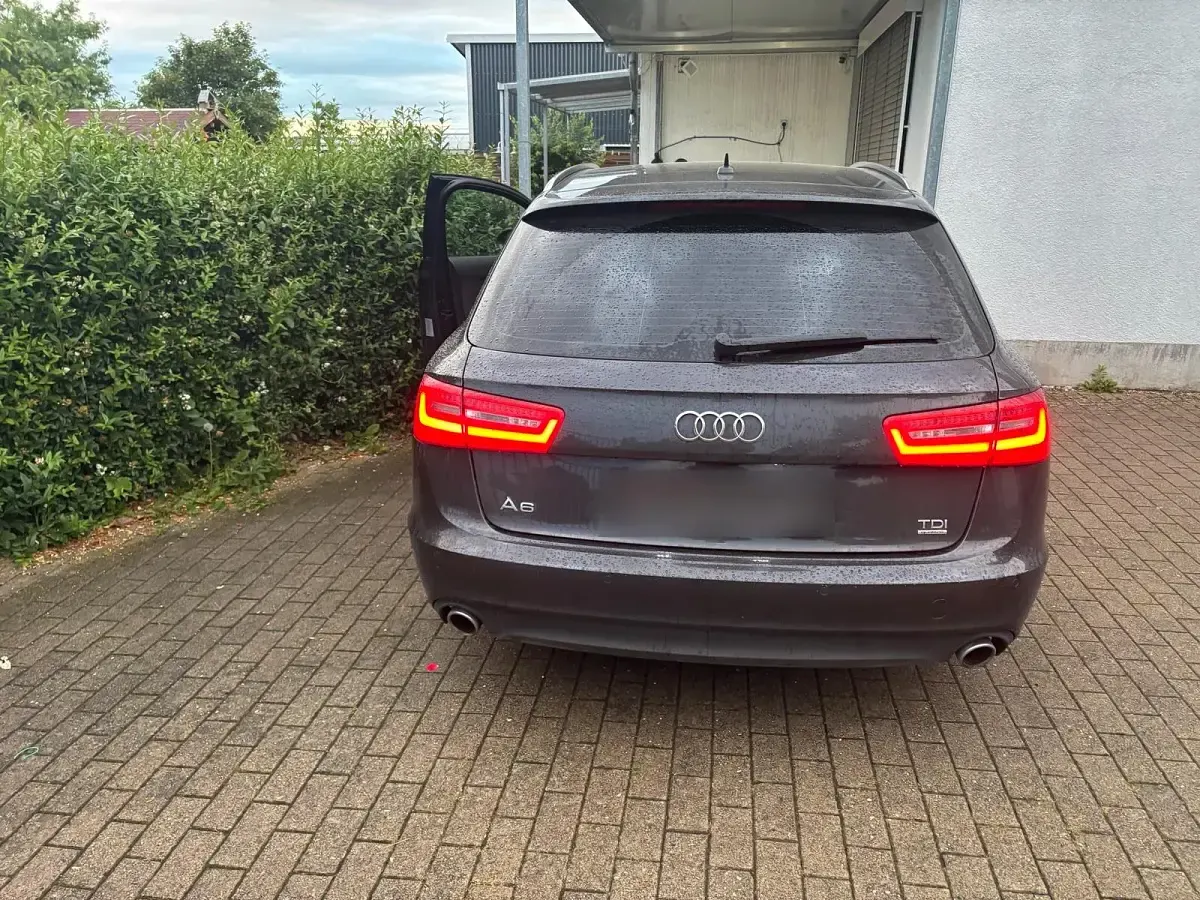 Gebraucht Audi A6 220 PS (161 kW) 2014 Schwarz Kombi