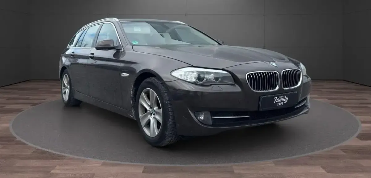 Usata BMW 520 184 CV (135 kW) 2012 Grigio Station wagon