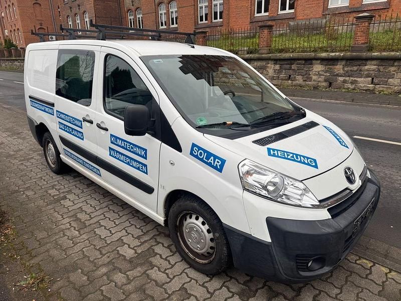 Weiß Gebraucht 2014 Toyota Proace Life Van | 7.999 € (Superpreis) - Bild 1/4