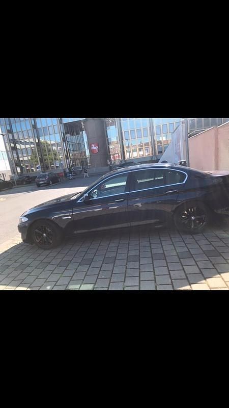 Blau Gebraucht 2011 BMW 535 M Sport Limousine | 12.500 € (Guter Preis) - Bild 1/4