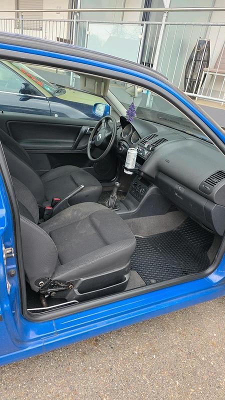 Gebraucht VW Polo 50 PS (36 kW) 2000 Blau Kleinwagen